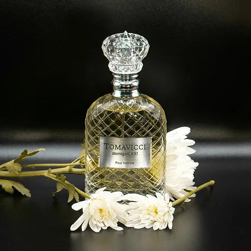 Demigod XXI - Extrait de Parfum - Tomavicci